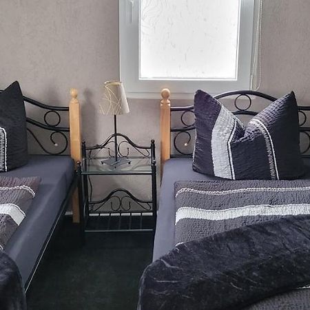 Unterwegszuhause Appartement Solingen Buitenkant foto